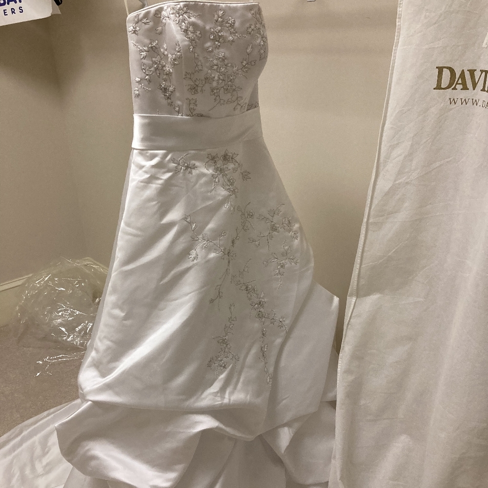 David's bridal new wedding dress